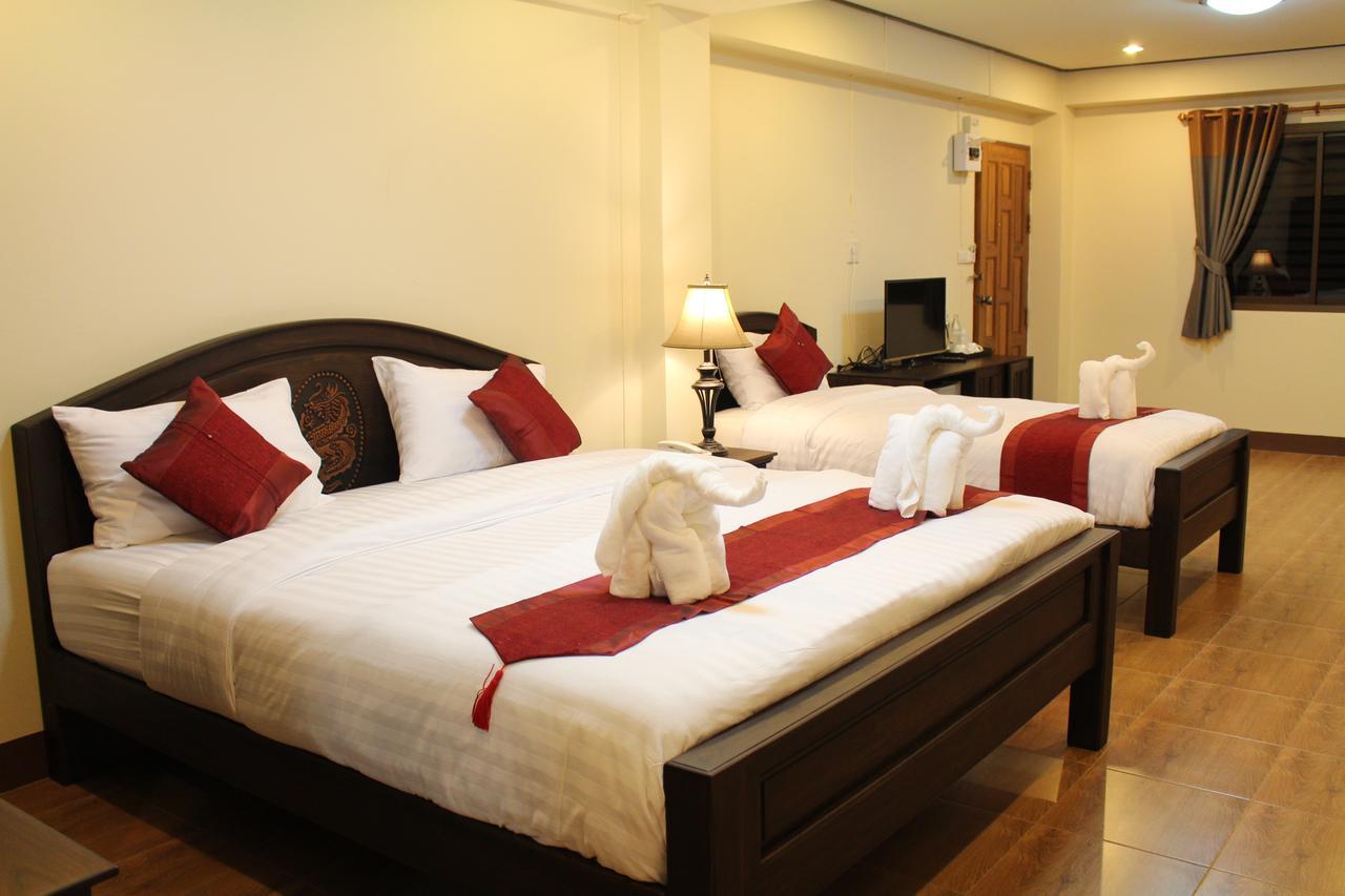 Nanbaankhun Hotel Екстер'єр фото