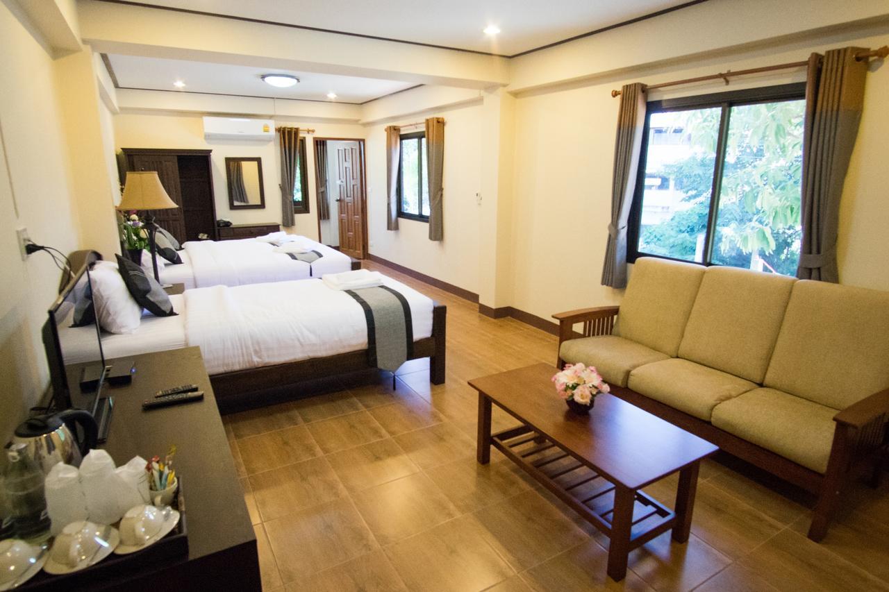 Nanbaankhun Hotel Екстер'єр фото