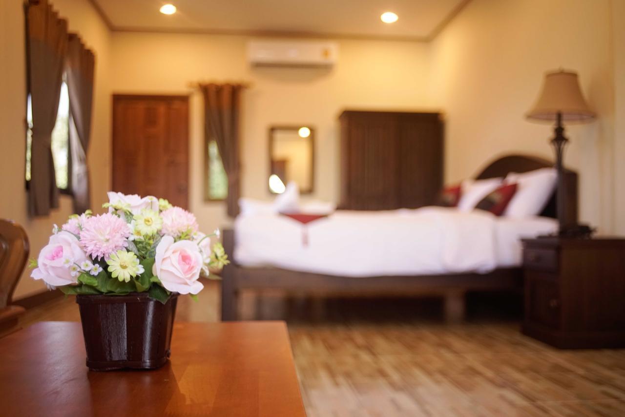 Nanbaankhun Hotel Екстер'єр фото