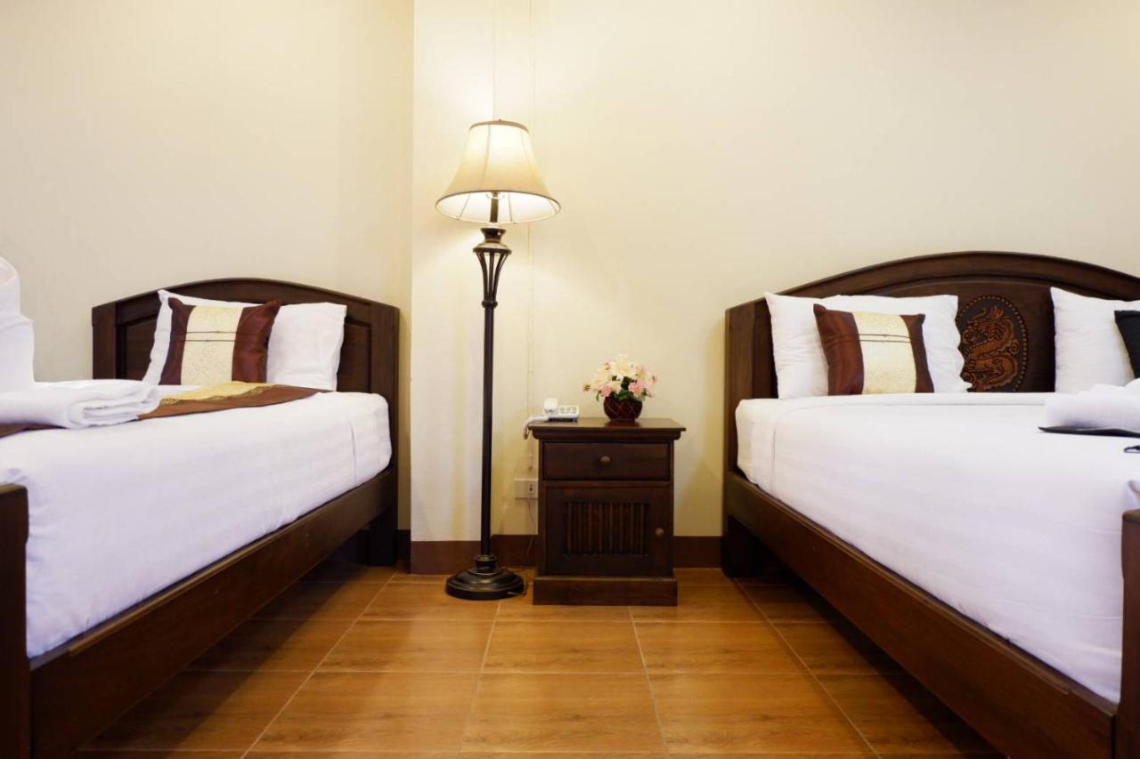 Nanbaankhun Hotel Екстер'єр фото