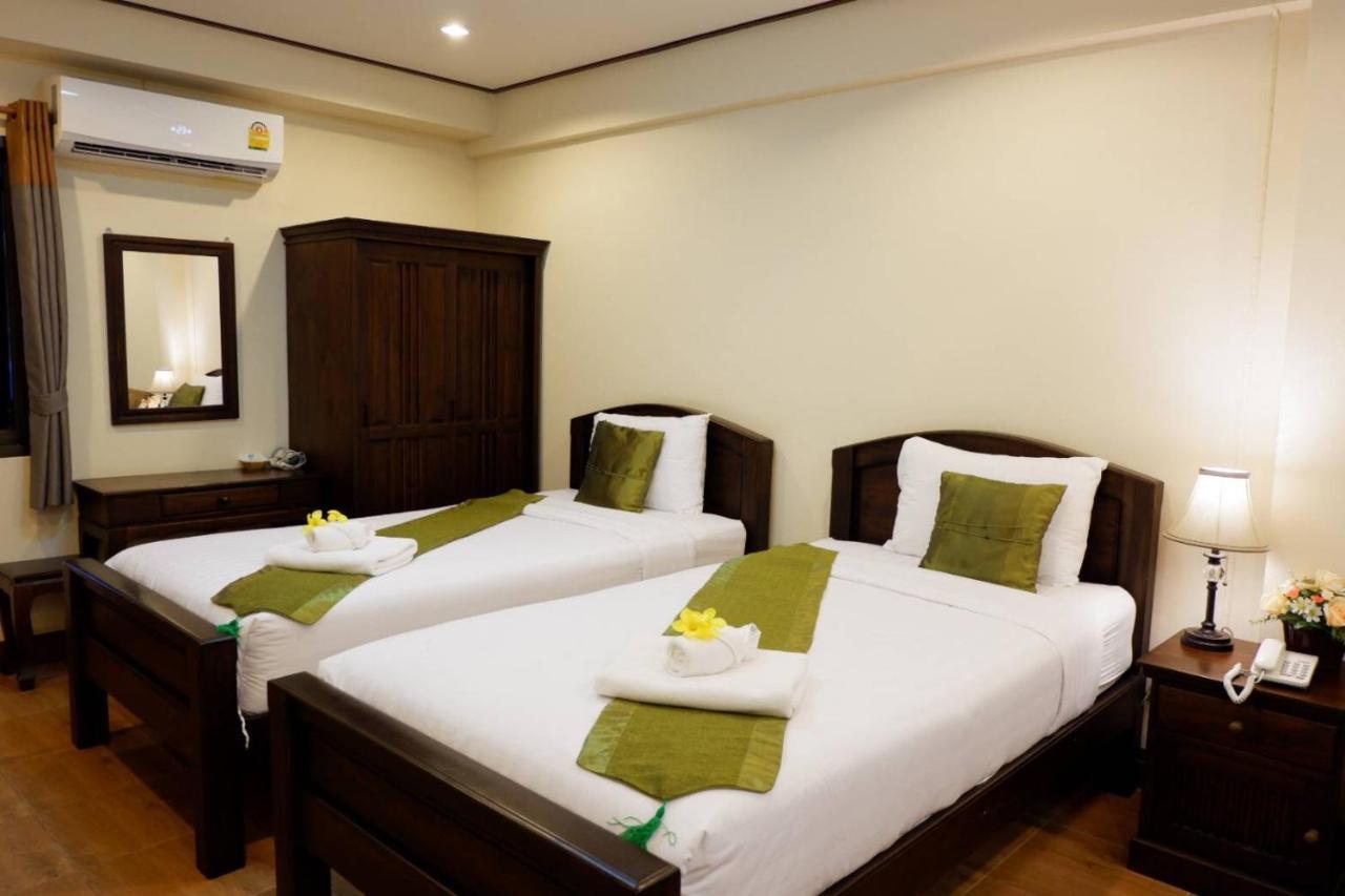 Nanbaankhun Hotel Екстер'єр фото