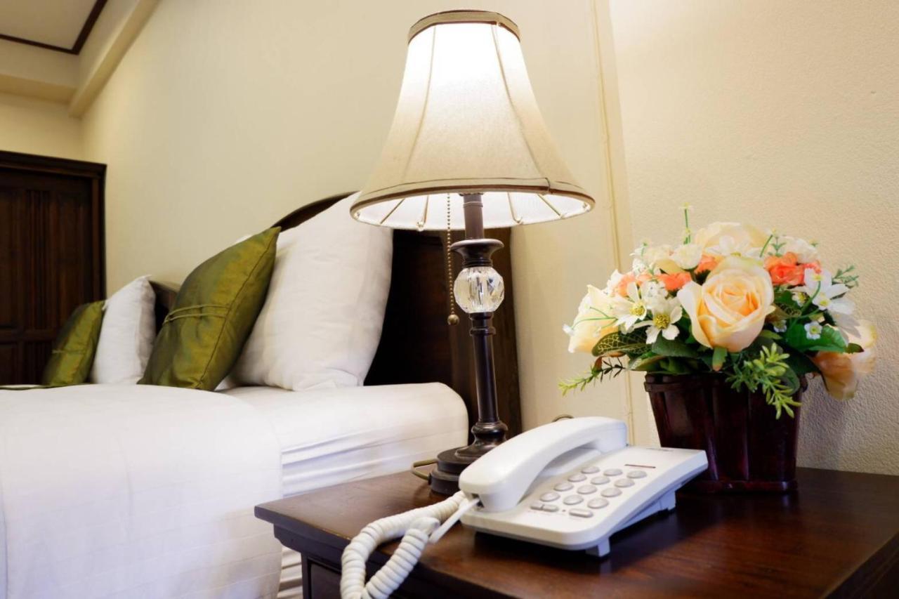 Nanbaankhun Hotel Екстер'єр фото