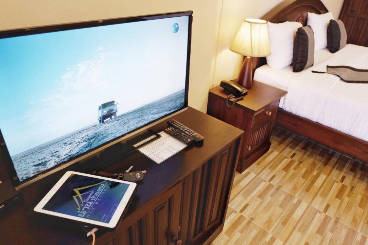 Nanbaankhun Hotel Екстер'єр фото