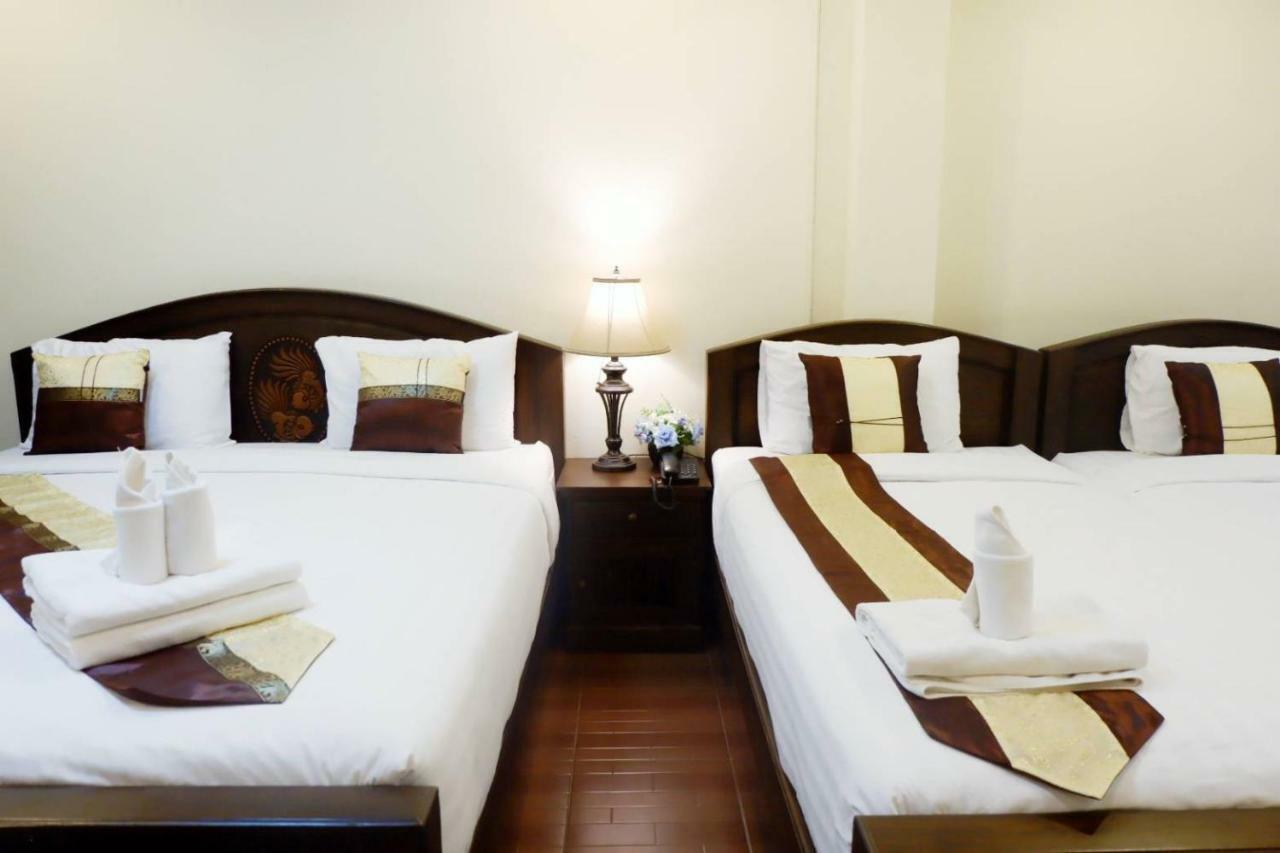Nanbaankhun Hotel Екстер'єр фото