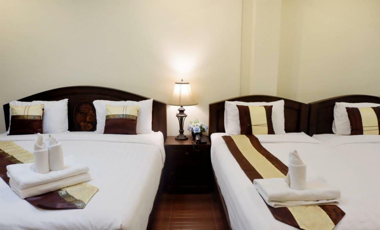 Nanbaankhun Hotel Екстер'єр фото