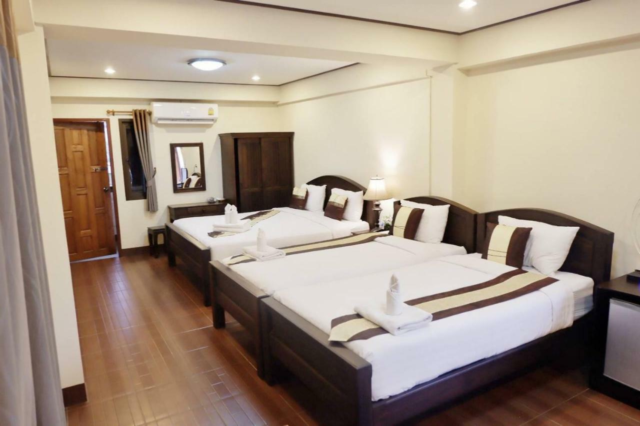 Nanbaankhun Hotel Екстер'єр фото